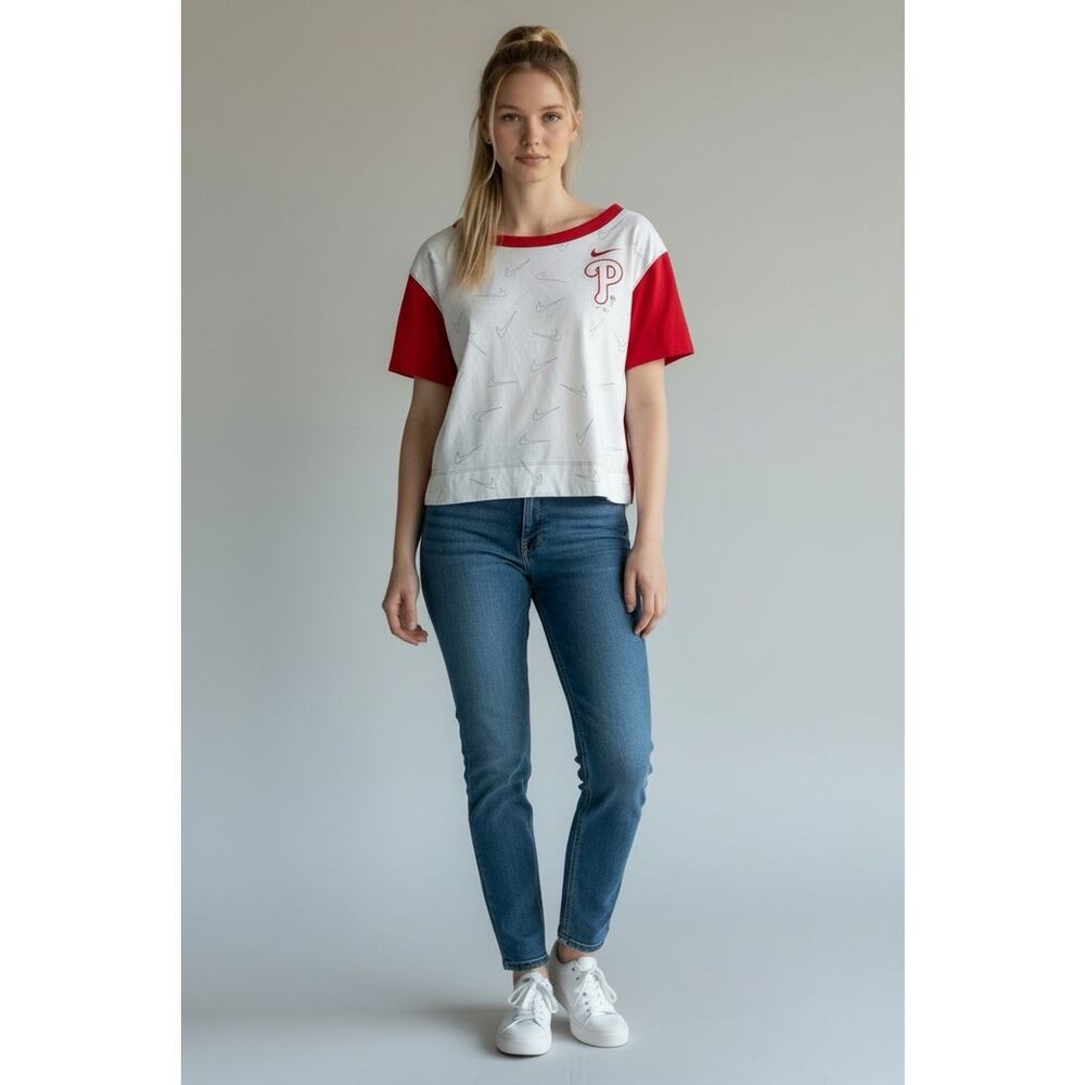 Nike MLB Philadelphia Phillies Line Up High Hip Fashion Logo Crop Top Medium